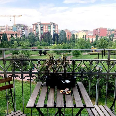 Beautiful Design Flat With Park View, Next To Metro Leilighet Milano Eksteriør bilde