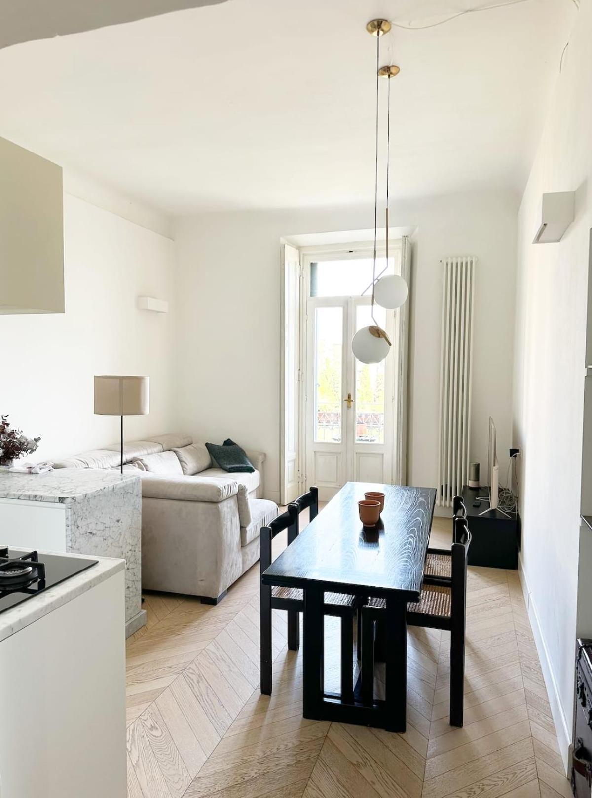 Beautiful Design Flat With Park View, Next To Metro Leilighet Milano Eksteriør bilde